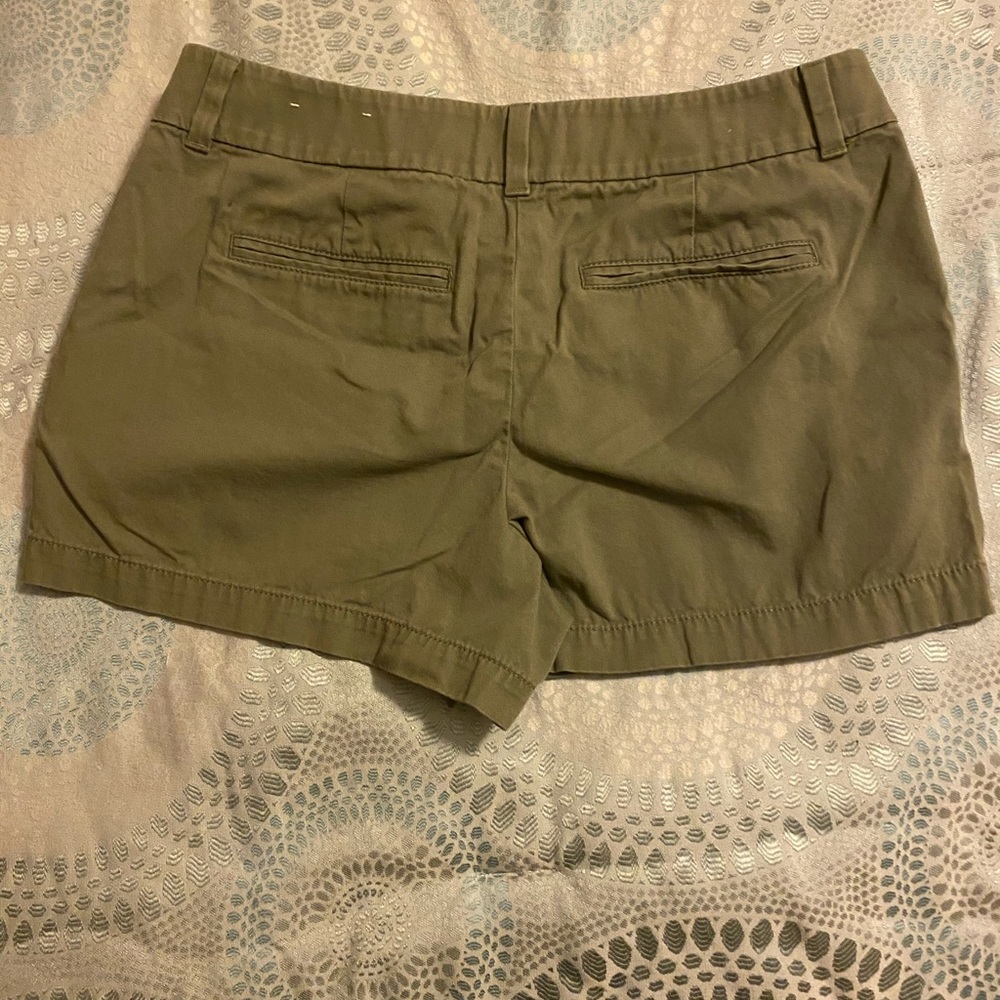 Loft Outlet 4” Olive Short